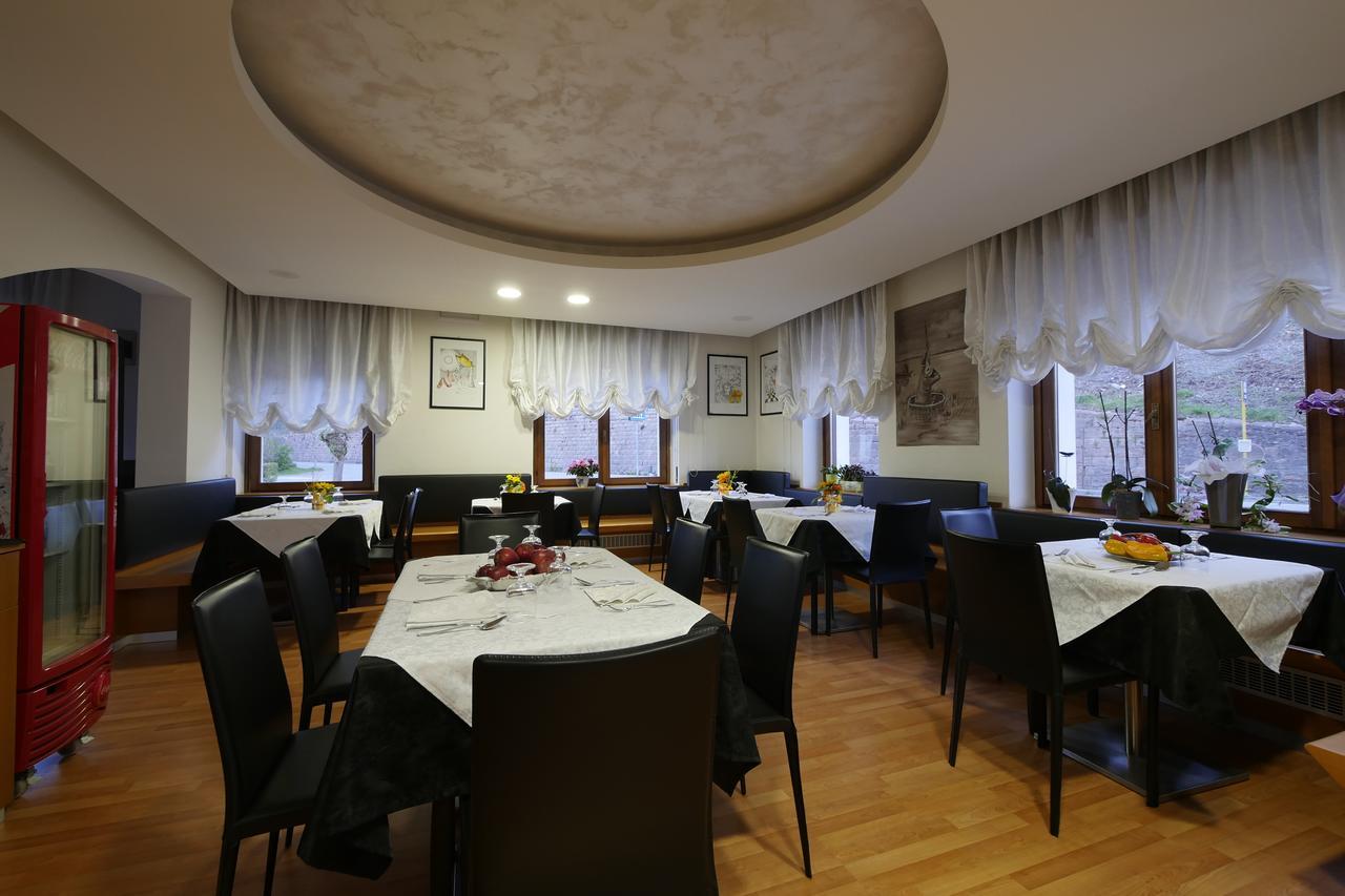 Albergo De March Farra d'Alpago Extérieur photo