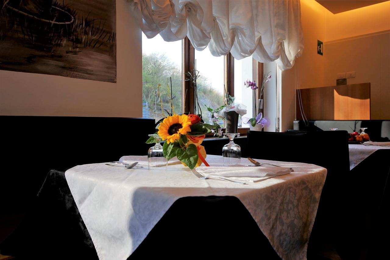 Albergo De March Farra d'Alpago Extérieur photo